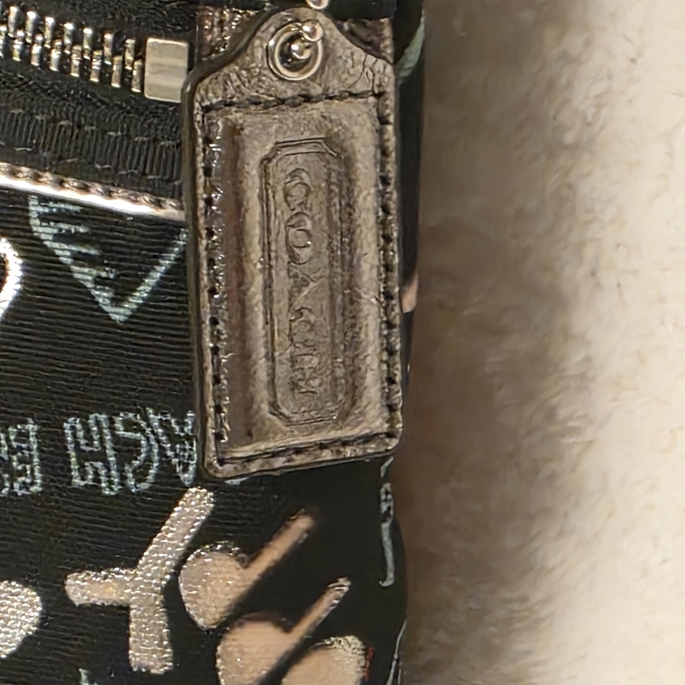 Coach Poppy limited edition Luxe metallic graffiti glam hearts crossbody bag - Picture 5 of 14
